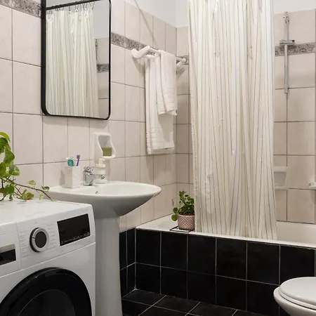 Ursa Minor Tatil Evi Mousata